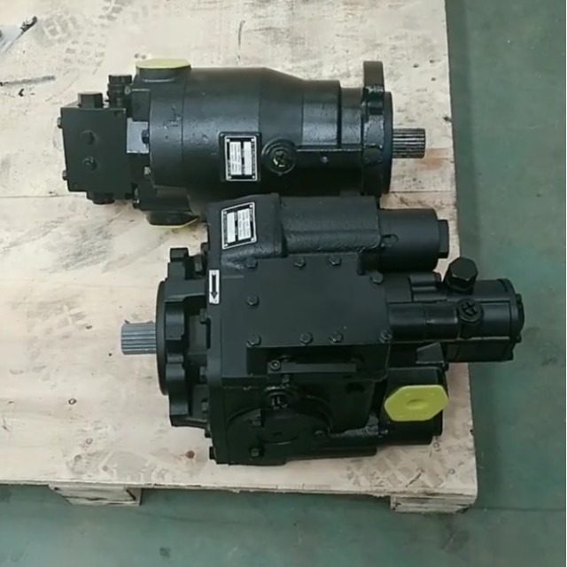Hand operated hydraulic pump